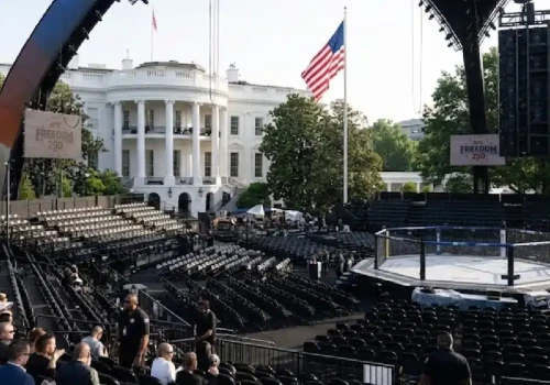 Klatka MMA pod oknem prezydenta USA. Sędzia podjął ostateczną decyzję w sprawie gali Trumpa