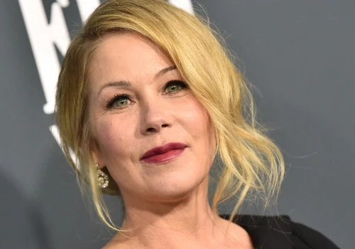 Christina Applegate nie poddaje się chorobie. Serialowy brat zdradził jak czuje się aktorka