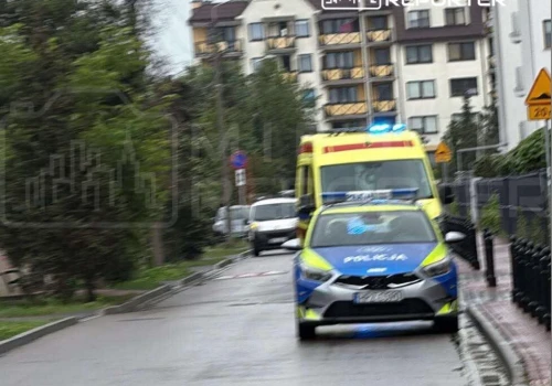 Kolejna tragedia w Ząbkach. 92-latka spadła z 1. piętra. Zginęła na miejscu