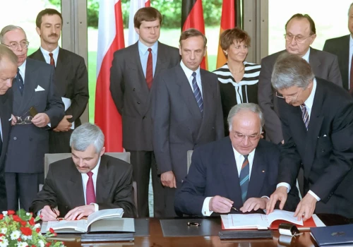 Polska coraz bliżej Niemiec. 35 lat traktatu, który zmienił relacje sąsiadów
