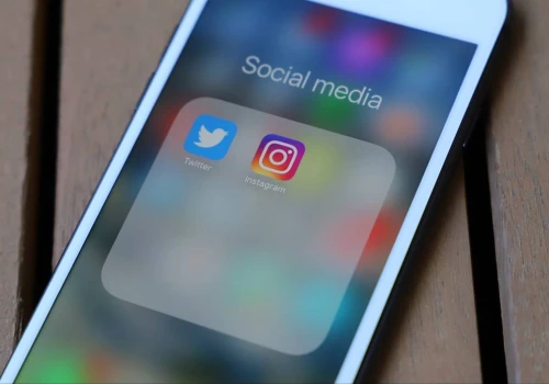 Kary za wulgarny język w internecie. Kazachstan wprowadza nowe prawo