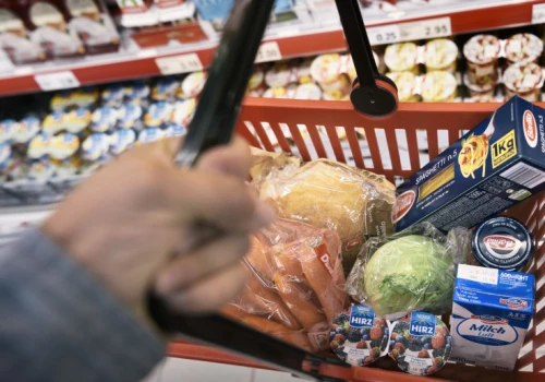 Mała sieć korzysta na odwrocie giganta. Przejmie 36 supermarketów Tegut