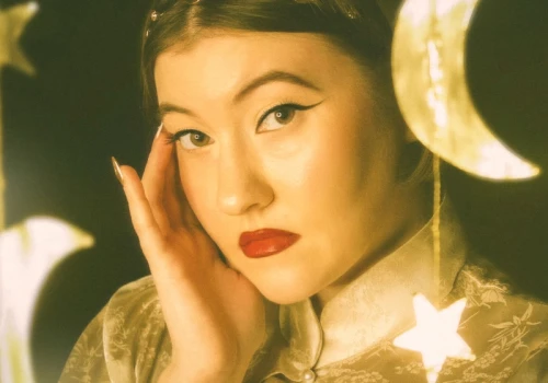 Neoklasyka, ambient i animacja poklatkowa. Eliza Pławecka z nowym utworem „Daughter of the moon (the moth’s tale)”
