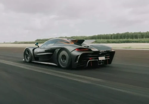 Koenigsegg Jesko Absolut przekroczył granicę 300 km/h. I zrobił to na ćwierć mili