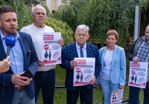 Szykuje się wielki protest w stolicy. Chojniccy politycy PiS alarmują: Poziom nauczania drastycznie spada