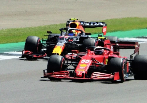 4F wchodzi do F1 zamiast Hugo Bossa. Polska wstaje z kolan ubrana w dresy