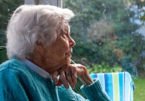Babcia mówi, że młodzież jest bezczelna. To starsi coraz częściej dają zły przykład
