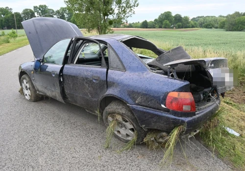 Dwa śmiertelne wypadki. Pijany Ukrainiec zabił pieszego, a pijany 20-latek uderzył w nasyp, zginął pasażer