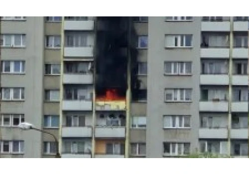 Pożar mieszkania w Raciborzu. Cztery osoby poszkodowane