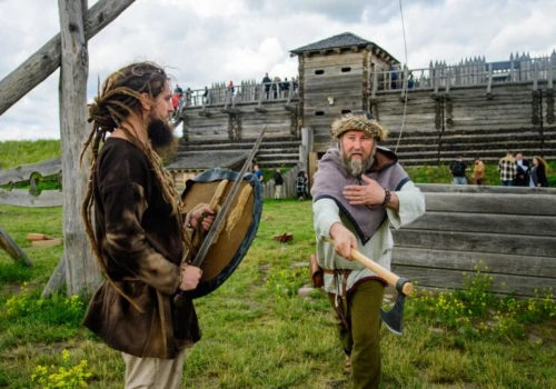 Piknik archeologiczny w Tumie koło Łęczycy. Rycerze, łucznicy i średniowieczne pokazy