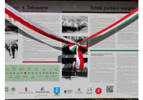 W Zakopanem odsłonięto tablicę Szlaku Polsko-Węgierskiego poświęconą kurierom tatrzańskim