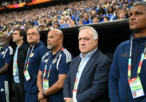 Miało go nie być na mundialu. Poleciały łzy, Advocaat stał się rekordzistą