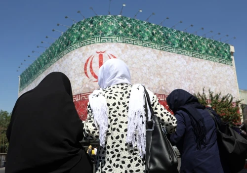 Obawy o atak. Media: Przestrzeń powietrzna nad Iranem zamknięta