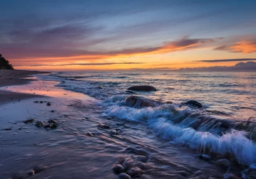 Tanie noclegi i najszersza plaża w gminie. Alternatywa dla Pobierowa