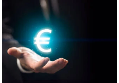 EBC wykonał pierwszy ruch od lat. Teraz wszystko zależy od euro: Co dalej z kursem?