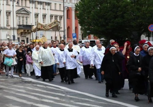 Kalisz: procesja ku czci Najświętszego Serca Jezusowego