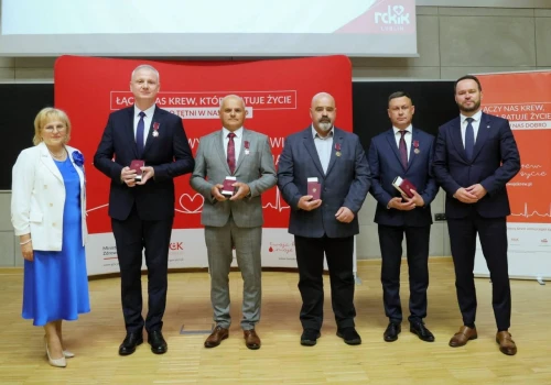 Zasłużeni krwiodawcy z Lubelszczyzny uhonorowani. Oddali krew, która ratowała życie