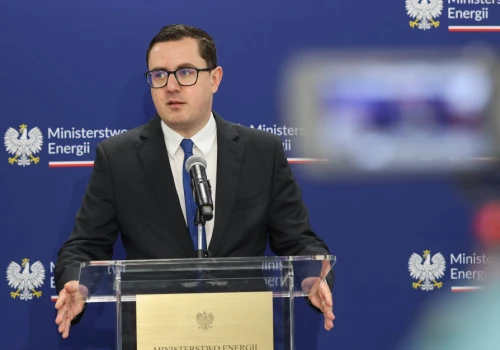 Porozumienie z Iranem nie zmienia planów. Polski rząd trzyma się decyzji ws. programu CPN