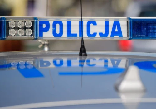Trzylatek prawie wypadł z okna na Bałutach. Sprawą zajmie się sąd rodzinny