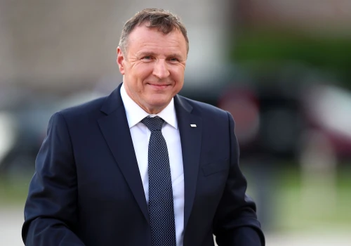 Przesłuchali Kurskiego ws. Ziobry. Pytali go czy były minister u niego mieszka