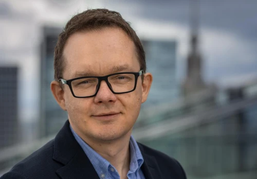Zmiana warty w CFA Society Poland. Bartosz Pawłowski nowym prezesem