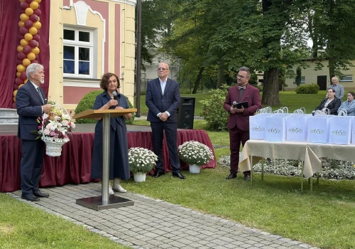 65 lat troski i codziennej służby. Jubileusz Powiatowego Domu Pomocy Społecznej w Pogórzu