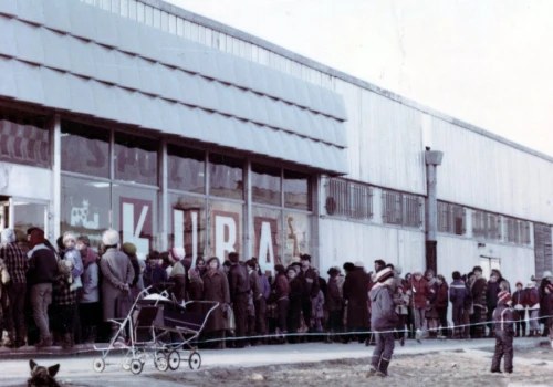 Koniec legendarnego sklepu, przed którym stały kolejki po bułki z „Kuby”