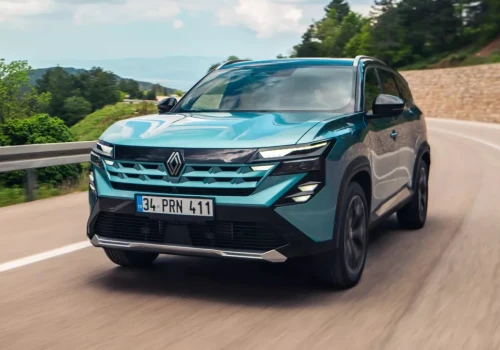 Oto nowy hybrydowy SUV Renault. Dobrze go znasz, ale o tym nie wiesz