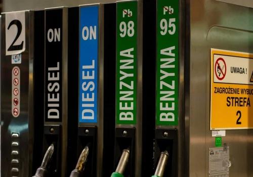 Rząd będzie wygaszać program CPN w związku z sytuacją na Bliskim Wschodzie