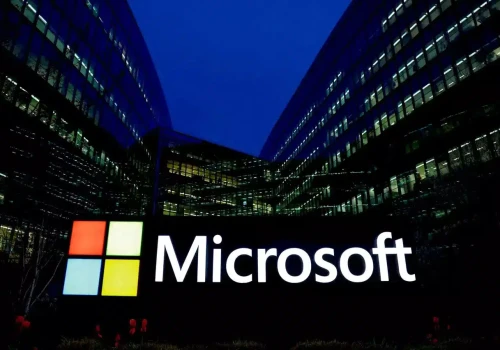 Microsoft kontra akcjonariusze: konflikt o Azure’a i dostęp do informacji