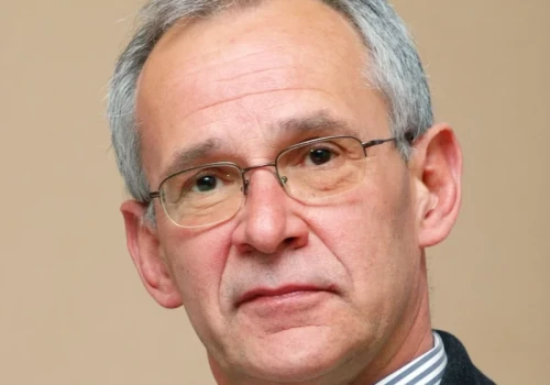 Trzy dekady przełomu. Onkologia przestała leczyć chorobę, a zaczęła leczyć człowieka