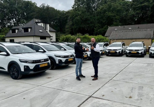 Firmy wybierają Dacię Jogger Full Hybrid. 7 pełnowymiarowych miejsc i niskie zużycie paliwa