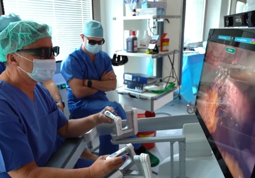 Robot Hugo RAS już operuje w Szpitalu Zakonu Bonifratrów w Katowicach