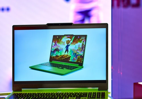 Lenovo LOQ wjeżdża do gry. Nowa wersja w kolorze Surge Green debiutuje w warszawskim Showroomie