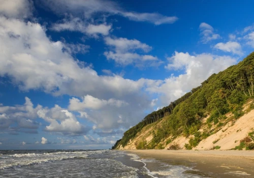 Mówią, że to najpiękniejsza plaża w Polsce. Pusta, szeroka i malownicza
