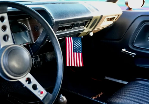 Kupujesz auto z USA? Wielkie europejskie śledztwo obnażyło bezwzględne metody oszustów!
