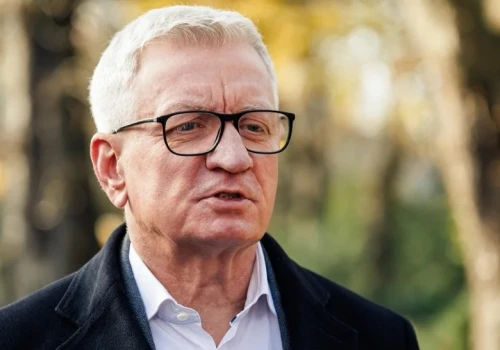 Prezydent Poznania obrzucony ciastem