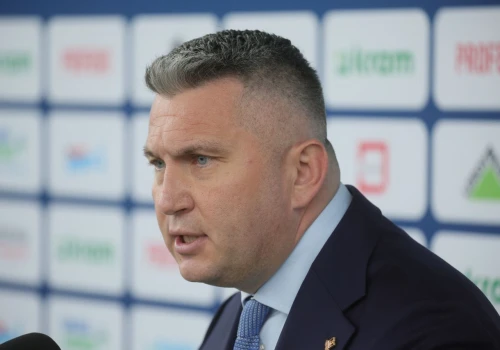 Piesiewicz nie składa broni. Jest zawiadomienie do organów ścigania