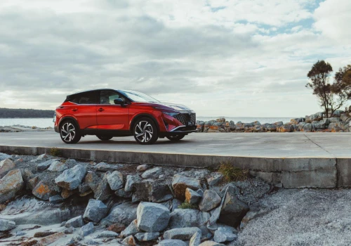 Nowy Nissan Qashqai e‑POWER okrąża Tasmanię na jednym baku. Dystans: 1300 km