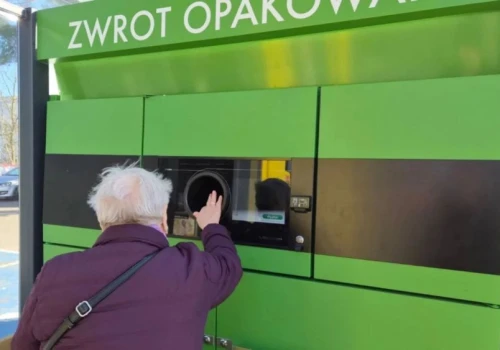Nowe oszustwo z butelkomatem. Twoją kaucję ukradną teraz na odległość