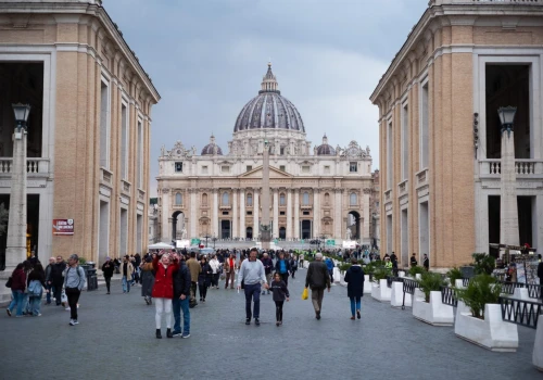 Watykan nawiązał współpracę z Ending Clergy Abuse