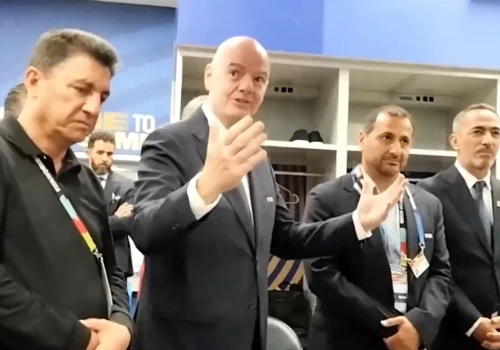 Infantino pojawił się w szatni Irańczyków. Jest nagranie