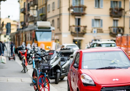 ​Zdjęcia pasażerek na grupie na WhatsApp. Motorniczy oceniali ich ciała