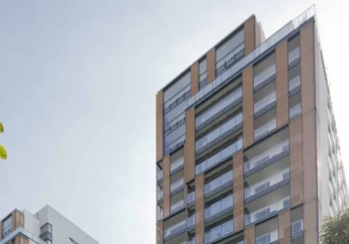 Grzybowska 4 – apartamenty w centrum Warszawy z dziedzińcem i widokiem na park