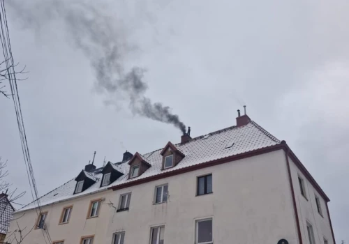 Alarmujące dane GIOŚ za 2025 rok. Powietrze w Polsce coraz gorsze