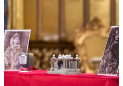 Szczątki królewskie Bolesława Chrobrego zaprezentowane w Złotej Kaplicy Katedry Poznańskiej