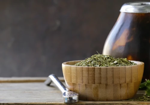 Yerba mate – naturalne wsparcie dla energii. Jak yerba wpływa na organizm?