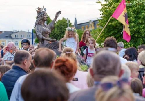 Panna na Niedźwiedziu już w sercu Tomaszowa Mazowieckiego