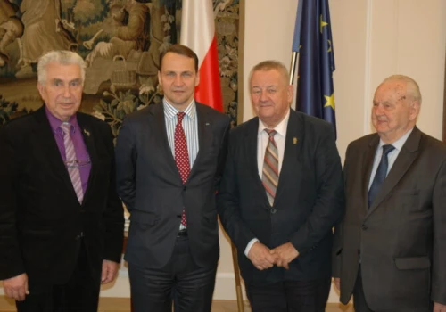 Współtwórca historii Częstochowy i regionu. Były wojewoda i senator Grzegorz Lipowski kończy 90 lat!