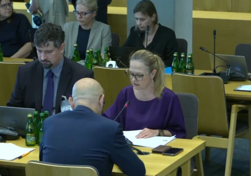 Ministerstwo Zdrowia chce pozyskiwać szczegółowe dane o zatrudnieniu i wynagrodzeniach personelu medycznego